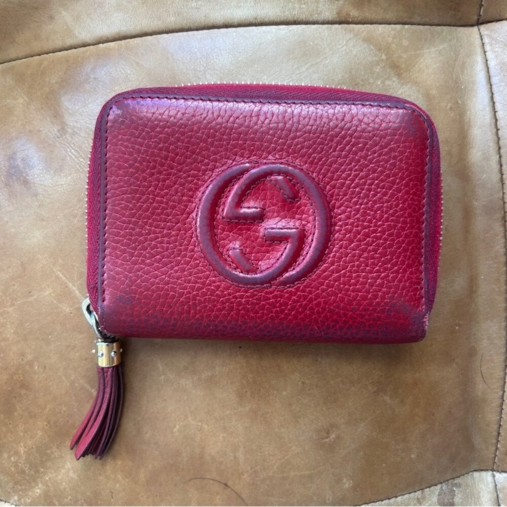Gucci Soho Red Leather Zip Wallet Tassel GG Logo